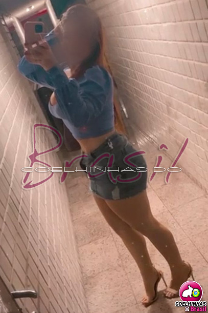 foto caseira 14 da garota acompanhante em Recife, ela é blogueira universitária estilo patricinha | Acompanhantes Recife | COELHINHAS DO BRASIL