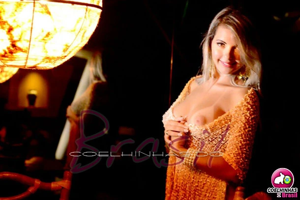 foto 3 da garota acompanhante em Natal, ela é blogueira universitária estilo patricinha | Acompanhantes Natal | COELHINHAS DO BRASIL