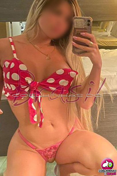 foto caseira 11 da garota acompanhante em Curitiba, ela é blogueira universitária estilo patricinha | Acompanhantes Curitiba | COELHINHAS DO BRASIL